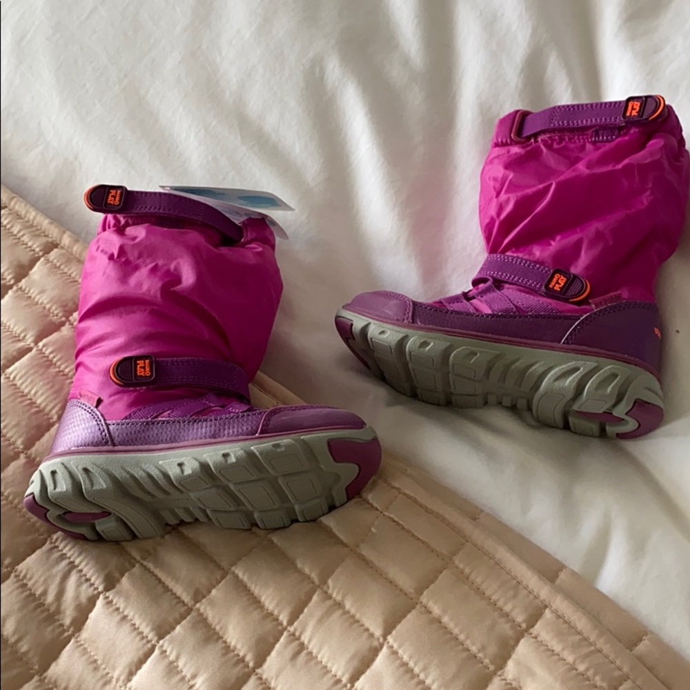 Child Snow Boots, NIB